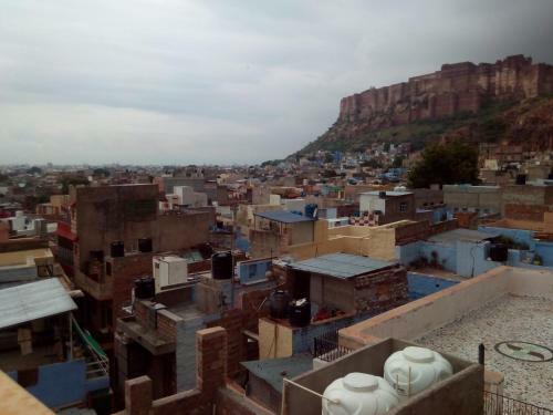 Hostal Shyam Palace P Guest House