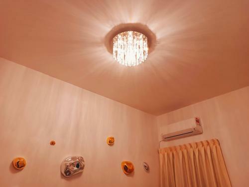 Amazing 4 Bedroom Townhouse With Ample Parking