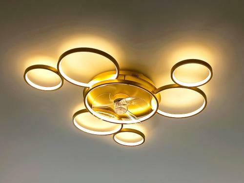 Amazing 4 Bedroom Townhouse With Ample Parking