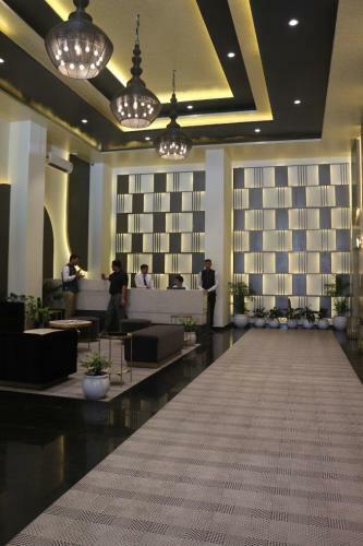 Fully Furnished Apartment With Pool
