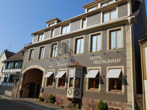 Hotel Logis H�tel Restaurant La Charrue