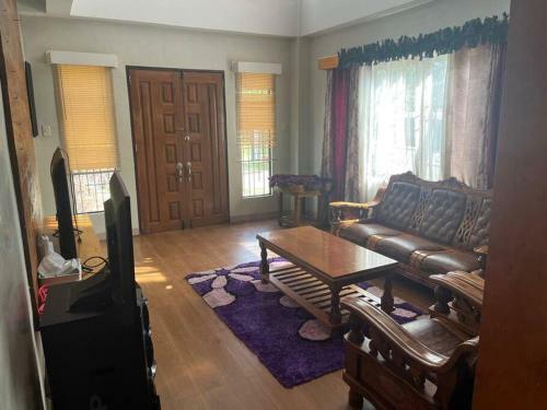 Beautiful 3 Bedroom Vacation Home With View.