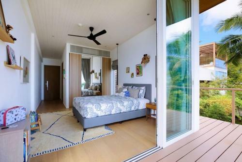 Villa Venice / Pacific Palissade
