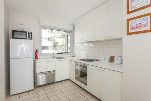 Apartment 14 Kalimna