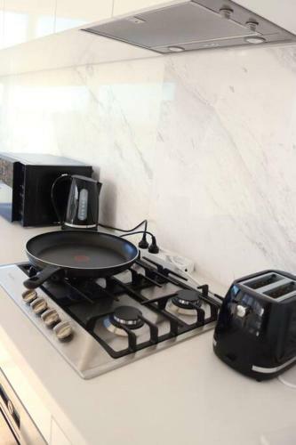 Apartamento Luxury Unit With Parking Spot And Wifi Next To Cbd