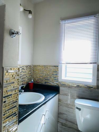 Apartamento Decent Suite East York Space Share Toronto Canada
