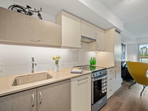 Apartamento Sleek 1br + Office Condo - Cn Tower/skyline View