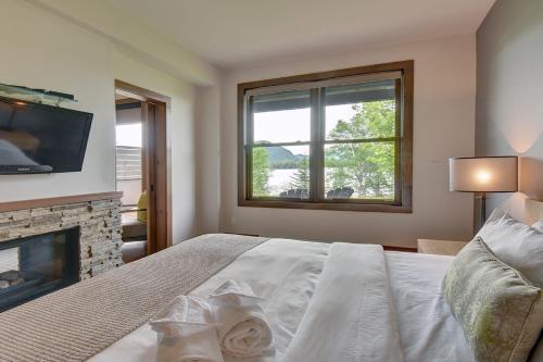 Apartamento Quiet Condo On Ground Floor Steps To The Lake