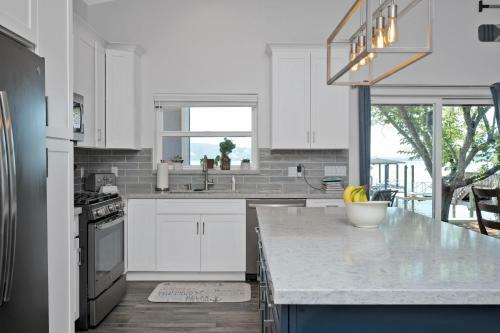 Lakeshore Paradise
