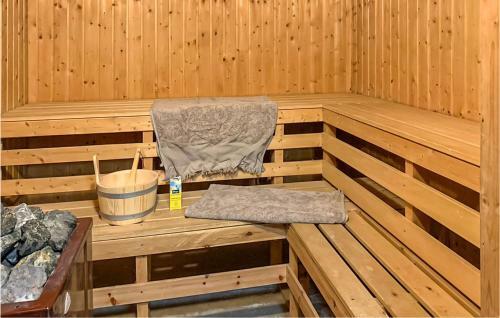 Awesome Home In Neckenmarkt With #184