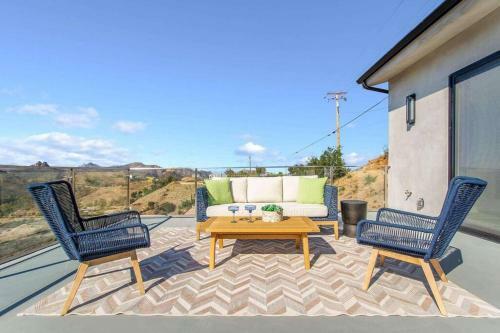 Malibu Sunset Getaway