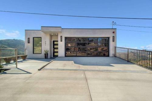 Malibu Sunset Getaway