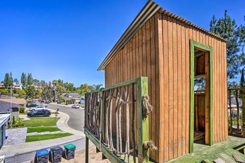 Orange County Abode With Fire Pit And Backyard!