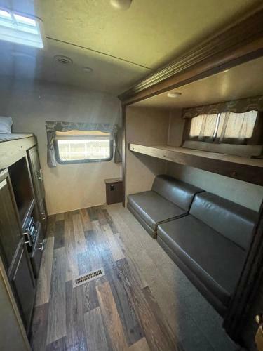 Rv3 Wonderfull Rv In Moval Private Freeparking Netflix