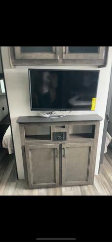 Rv3 Wonderfull Rv In Moval Private Freeparking Netflix
