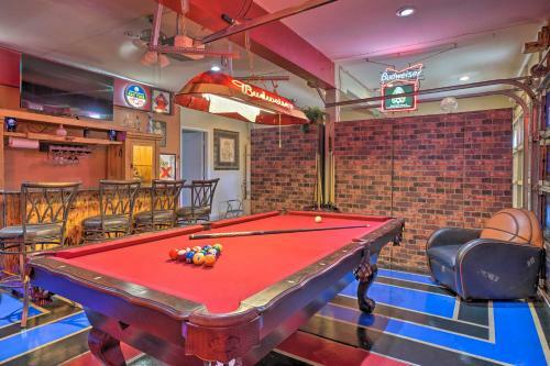 Upscale Winchester Gem With Yard, Gym And 2 Bars!