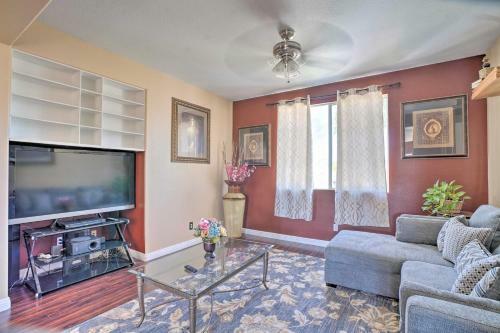 Upscale Winchester Gem With Yard, Gym And 2 Bars!