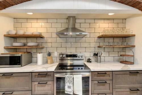 Harmony Ridge Ranch Nestled On A Secluded 6 Acres