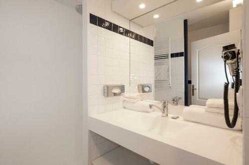 Hotel Thalacap Ars-en-r�