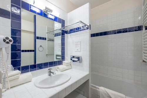 Hotel Thalacap Ars-en-r�