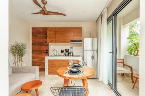 Luxury Stay With Private Pool, Mins To Beach Hotspots
