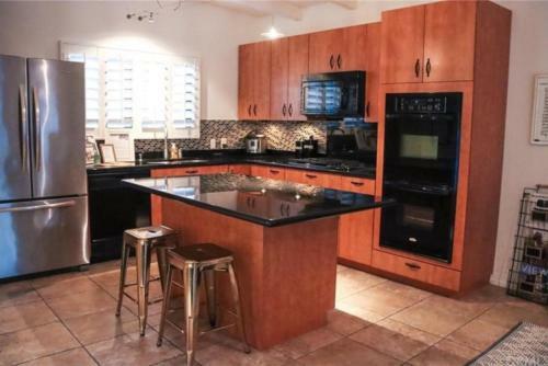 Silver Spur Gem With Hot Tub!
