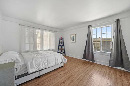 Peaceful 5 Bedroom House Sleeps 13 Free Parking