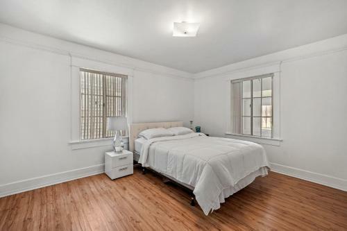 Peaceful 5 Bedroom House Sleeps 13 Free Parking