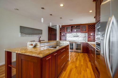 Apartamento Incredible Hilltop Luxury Bay View Retreat