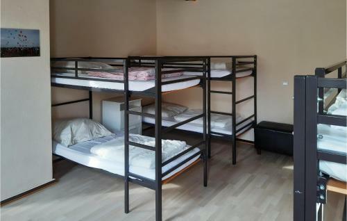 Awesome Home In Br�ssow With Wifi And 9 Bedrooms