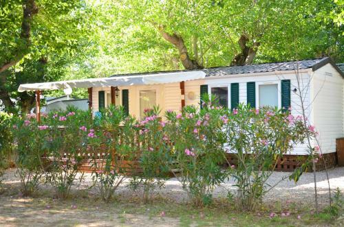 Camping Les Fougui�res