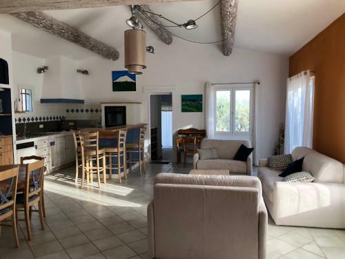 La Maison Des Oliviers (class�e 4*)