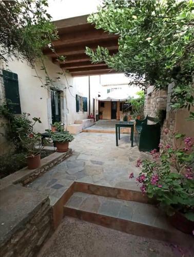 Apartamento Filoxeni Avli