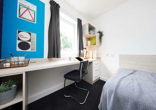 Hostal Charming Room For Students Only, Cardiff - Sk