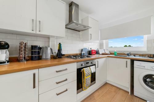 Village Cwtch Whitchurch 2 Bedroom Apartment