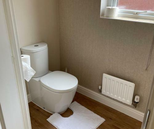 Holiday Home In Cardiff, Sleeps 8