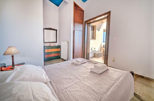Sounio Beachfront Villa