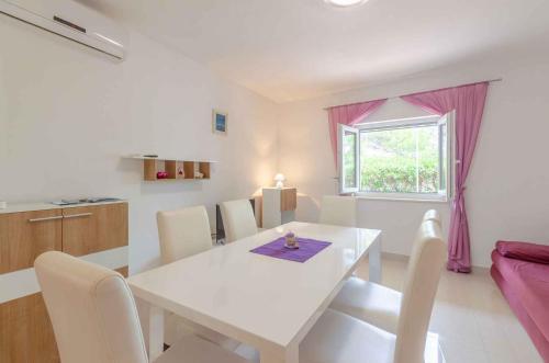 Holiday Home In Blato Insel Korcula 6411