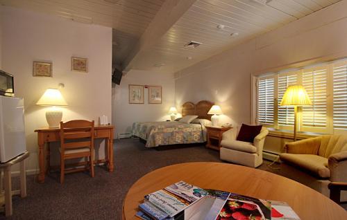 Hotel Hamilton Village Inn