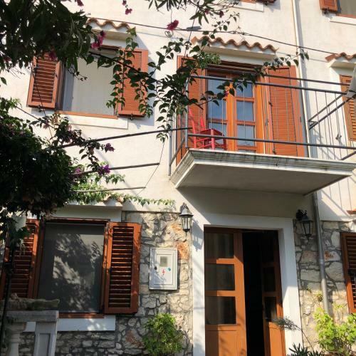 Villa Authentic Vila Nona By Nyc Interior Architect