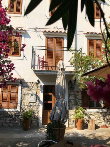 Villa Authentic Vila Nona By Nyc Interior Architect