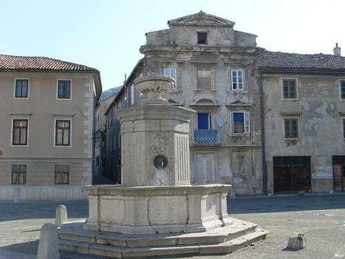 Zora Apartment, Centar Senj