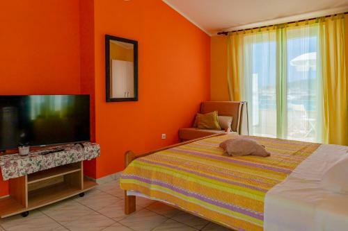 Hostal Apartments Mikuli? Rogoznica