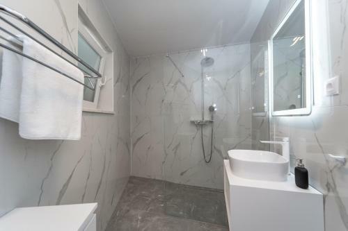 Villa Nina In Sumartin With Private Pool