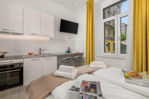Lux Apartments