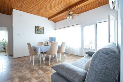 Apartments Skeva