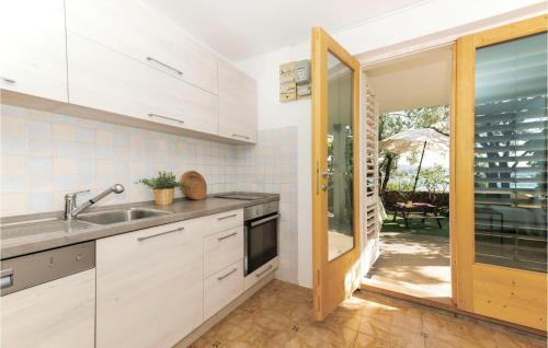 Amazing Home In Sibenik With 2 Bedrooms