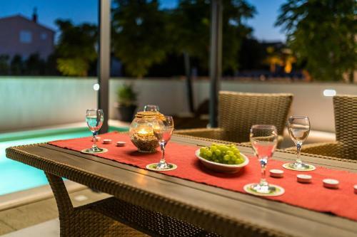 Villa Holiday Home Konkreta