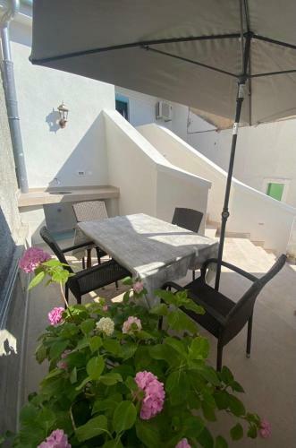 Duje & Roko Apartments