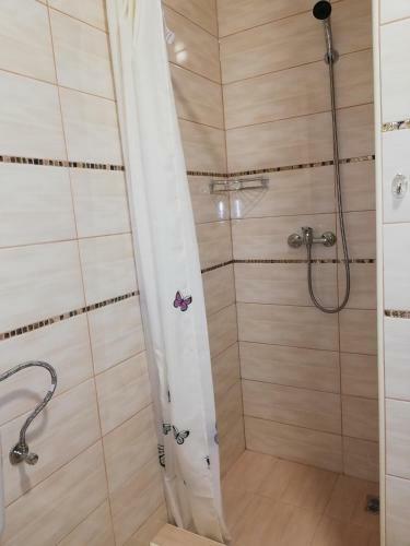 Apartmani I Kamp Turanj-?amuga